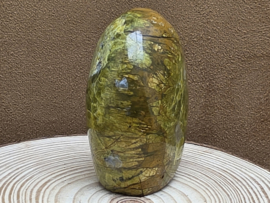 Groene opaal sculptuur