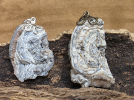 Chalcedoonroosje hanger