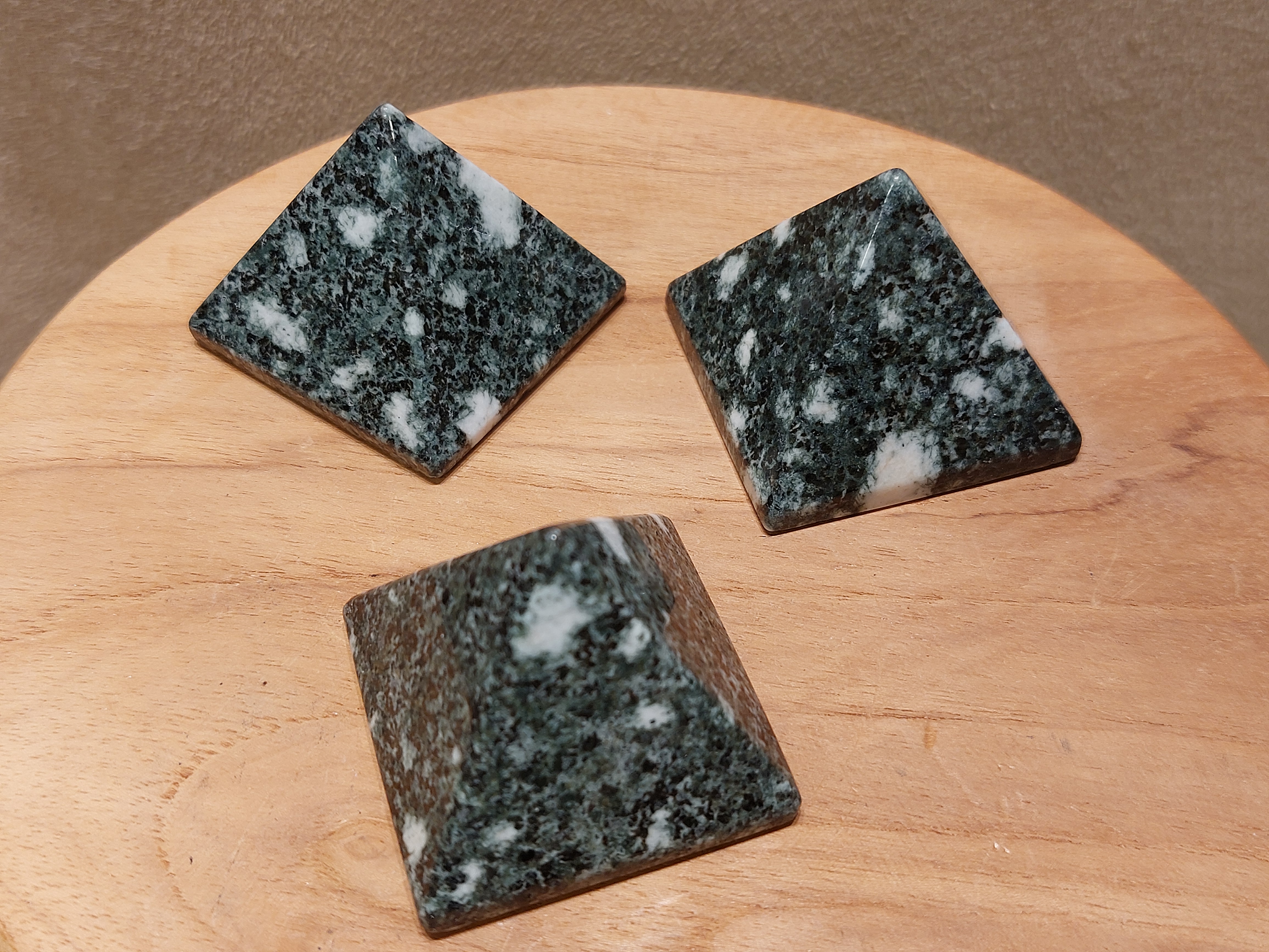 Preseli blue stone piramide