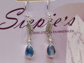 Kyaniet oorbellen in zilver