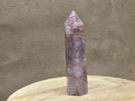 Agnitiet/hematoid kwarts punt