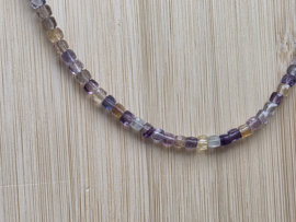 Fluoriet ketting facet geslepen met goudkleurige sluiting