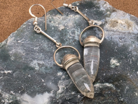 Bergkristal oorbellen met maansteen in zilver