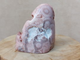 Roze amethist sculptuur