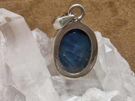 Apatiet hanger in zilver