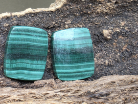 Malachiet cabochons set van 2