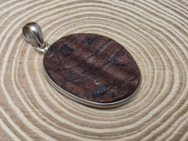 Kattenoog hanger in zilver ruw