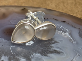 Rozenkwarts oorbellen in zilver