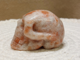 Zonnesteen human skull