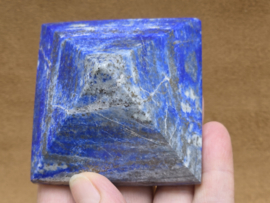 Lapis lazuli piramide