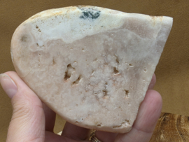 Roze amethist sculptuur