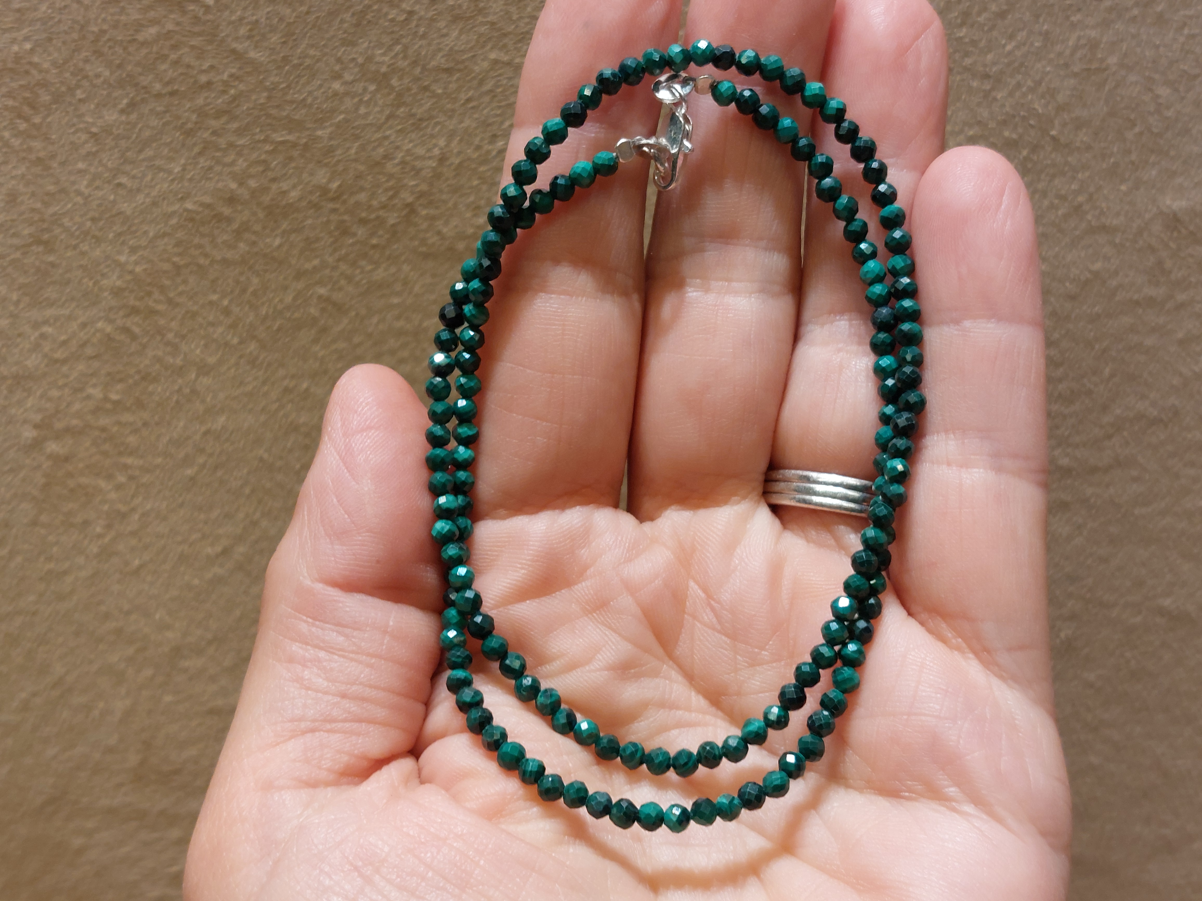 Malachiet ketting facet geslepen