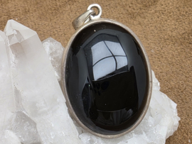 Onyx hanger in zilver