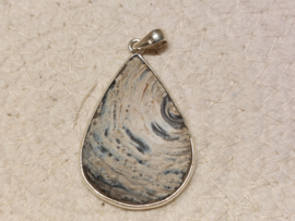 Chalcedoonroosje hanger in zilver