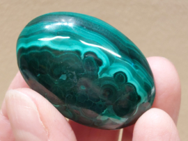 Malachiet handsteen
