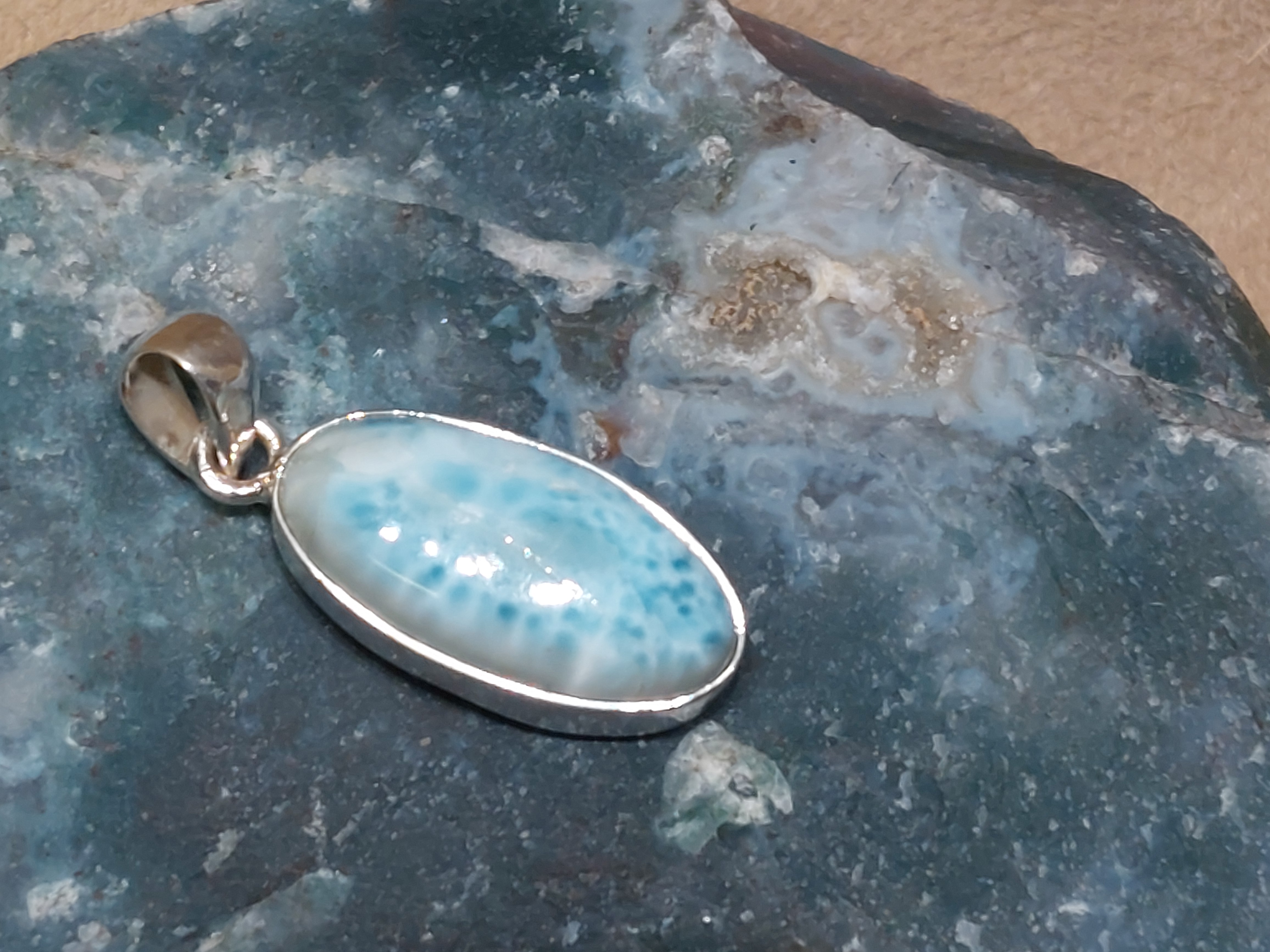 Larimar hanger in zilver
