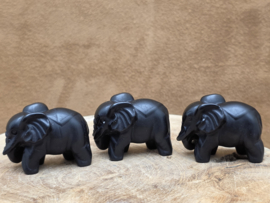 Zwarte obsidiaan olifant