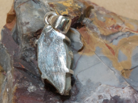 Ethiopisch of welo opaal hanger in zilver ruw