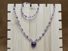 Amethist met charoiet en maansteen ketting met armband met goudkleurige sluitingen