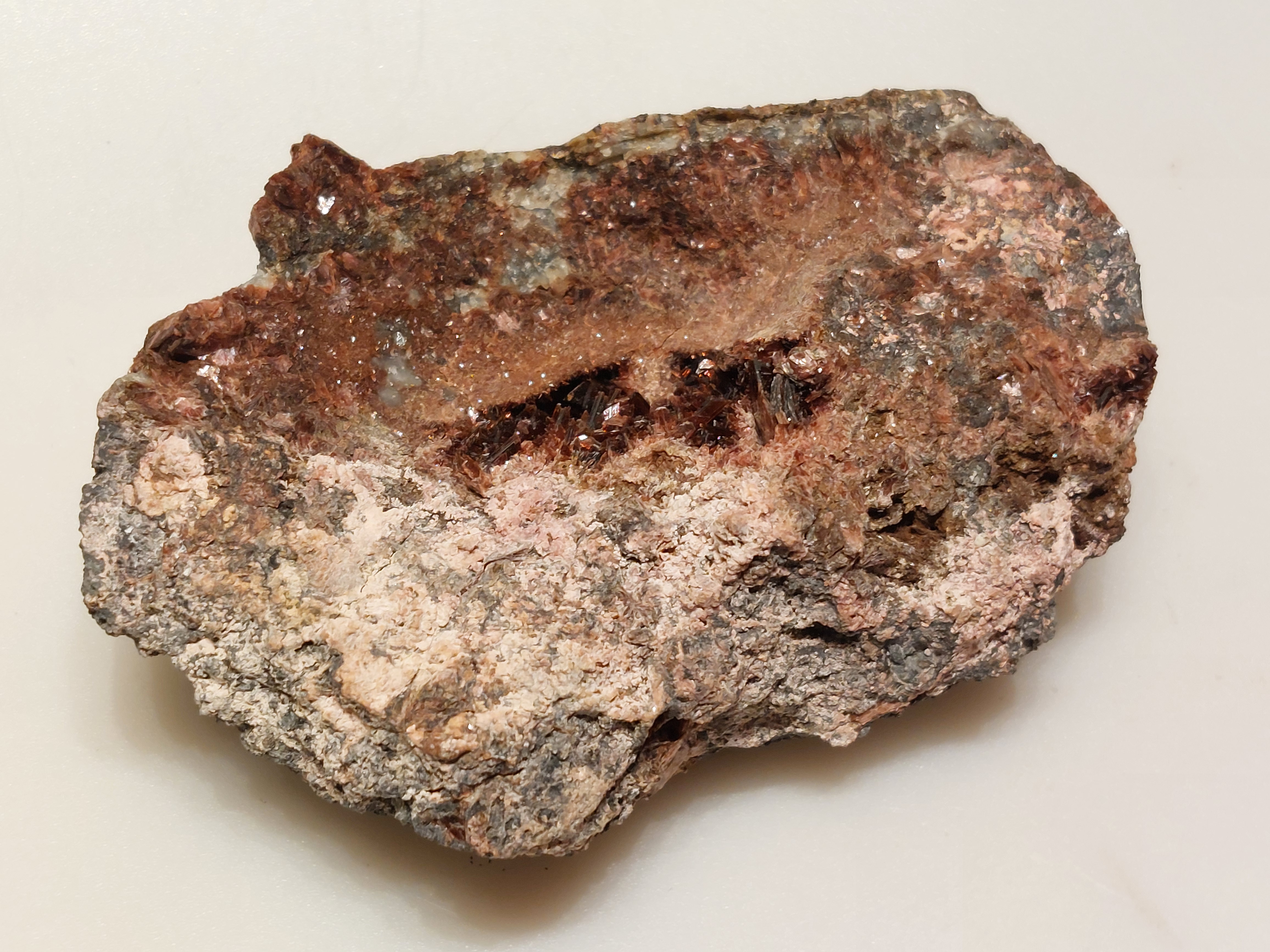 Erytriet cluster gekristalliseerde groeivorm