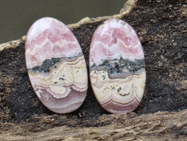 Rhodochrosiet cabochons set van 2