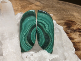 Malachiet cabochons set van 2