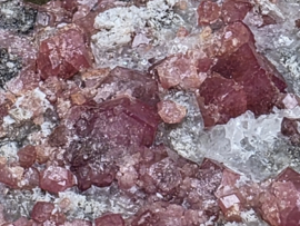 Roze granaat ruw cluster Sierra de Cruces, Coahuila, Mexico