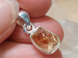 Gebrande amethist hanger in zilver ruw