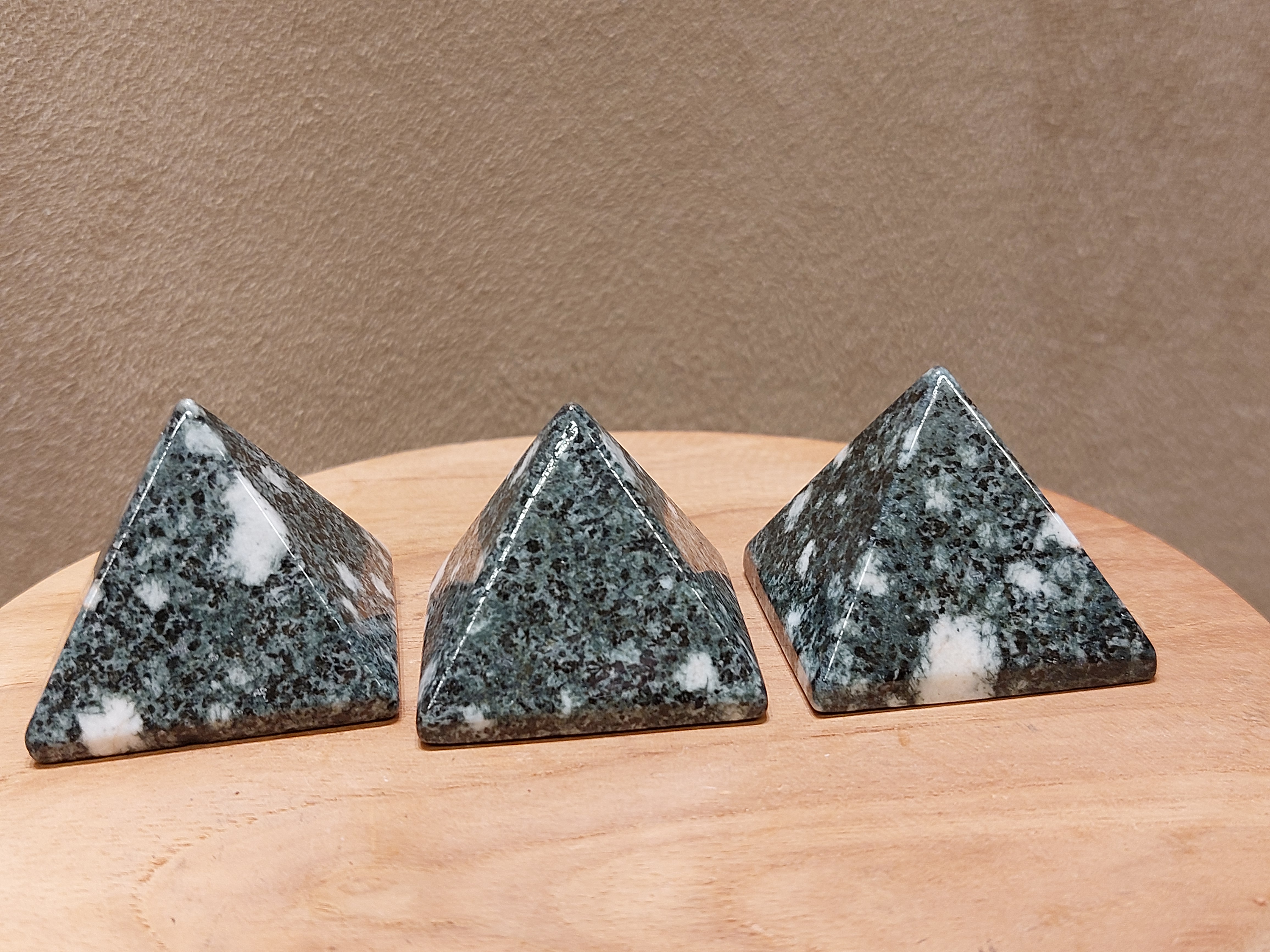 Preseli blue stone piramide