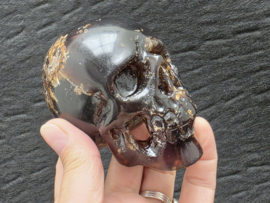 Blauwe amber human skull