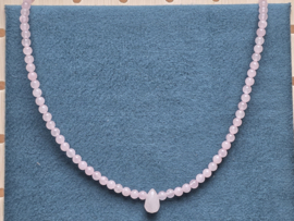 Rozenkwarts ketting met facet geslepen hanger
