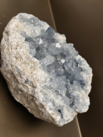 Celestiet cluster groot