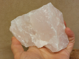 Mangano calciet ruw