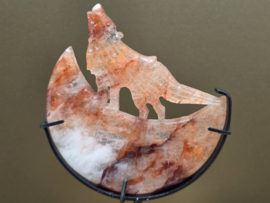 Agnitiet of hematoid kwarts wolf op maan