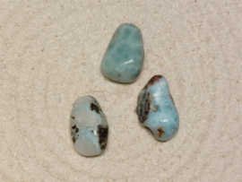 Larimar hanger doorboord