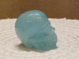 Aquamarijn human skull