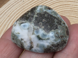 Larimar knuffelsteen