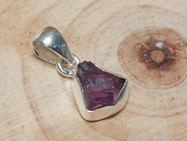 Amethist hanger in zilver ruw