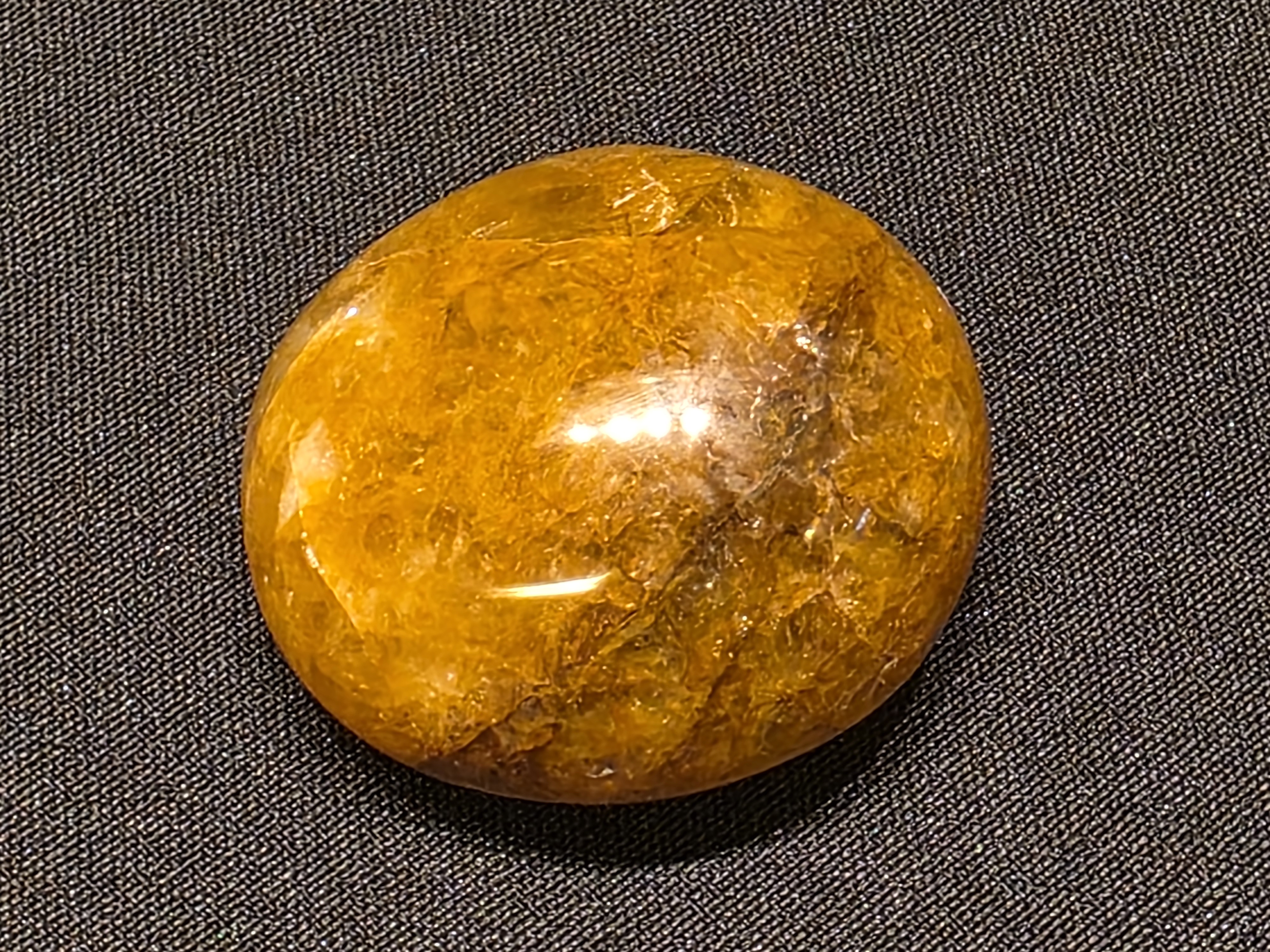 Golden healer of limoniet kwarts handsteen