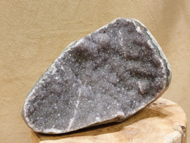 Zwarte amethist cluster