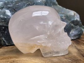 Rozenkwarts human skull