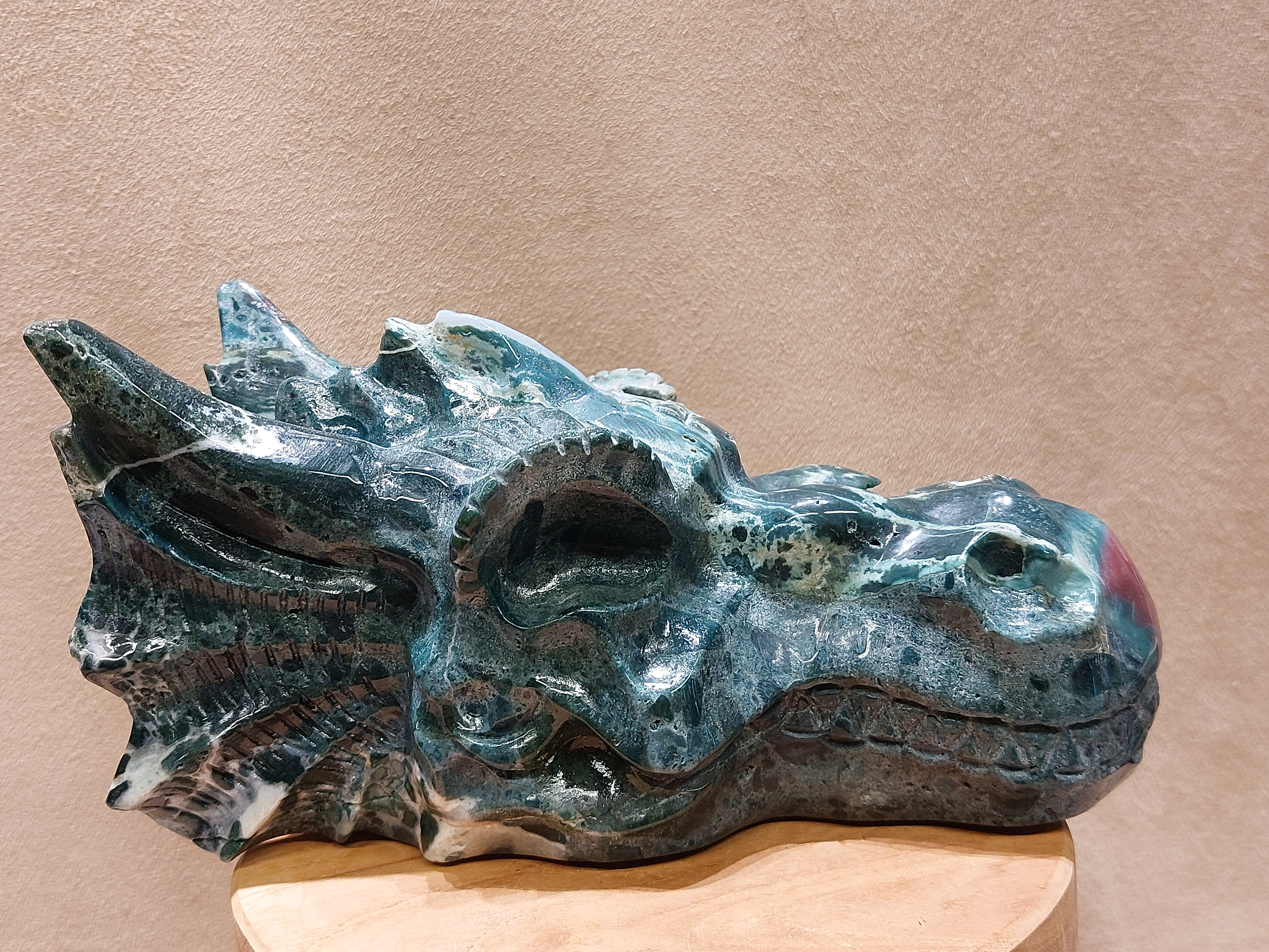 Oceaan jaspis draak 23cm