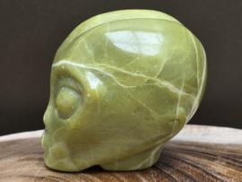 Serpentijn star being