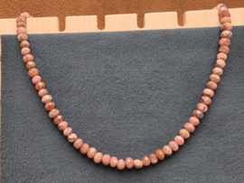 Rhodochrosiet ketting facet geslepen met goudkleurige sluiting