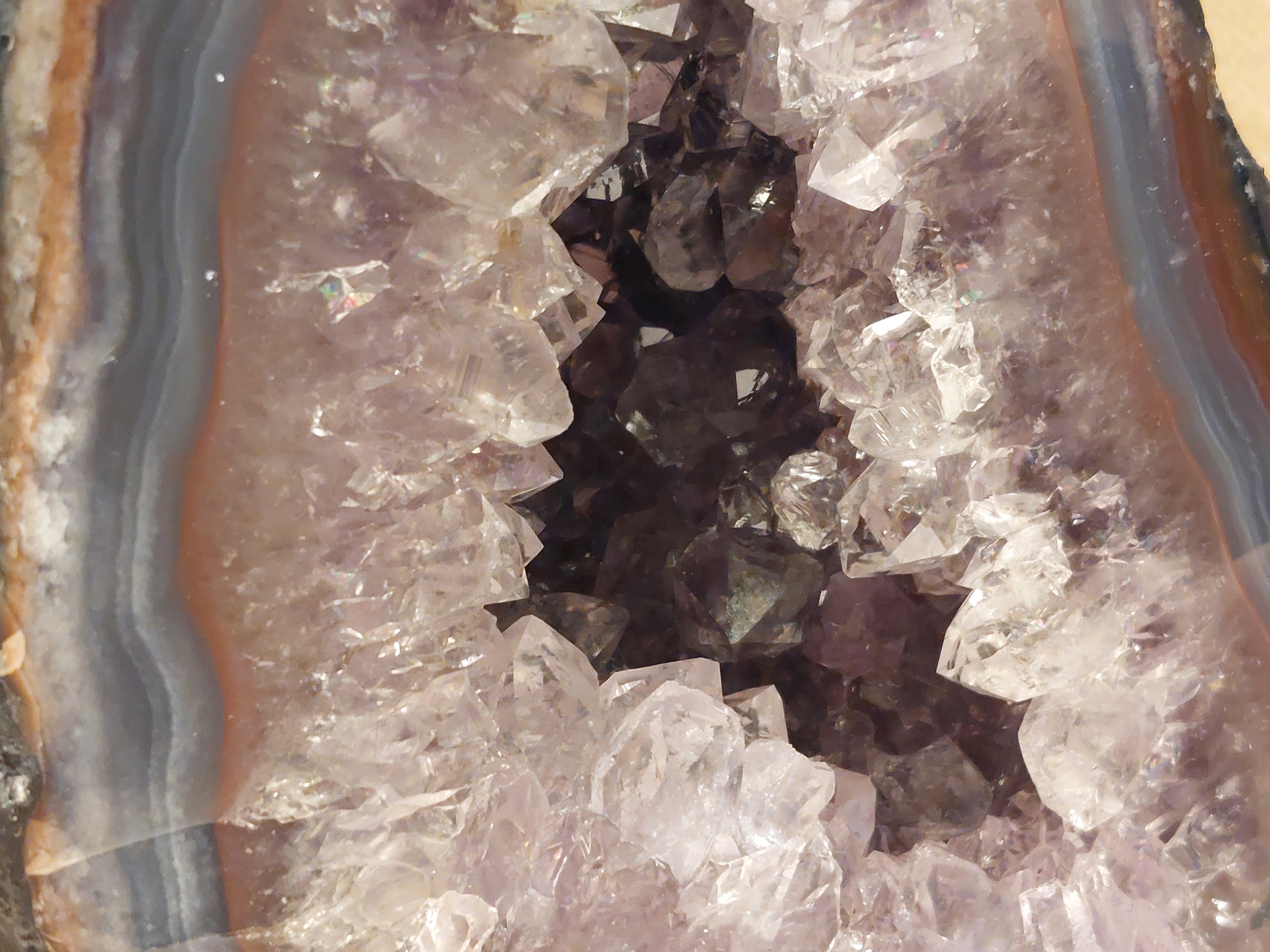 Amethist met agaat geode