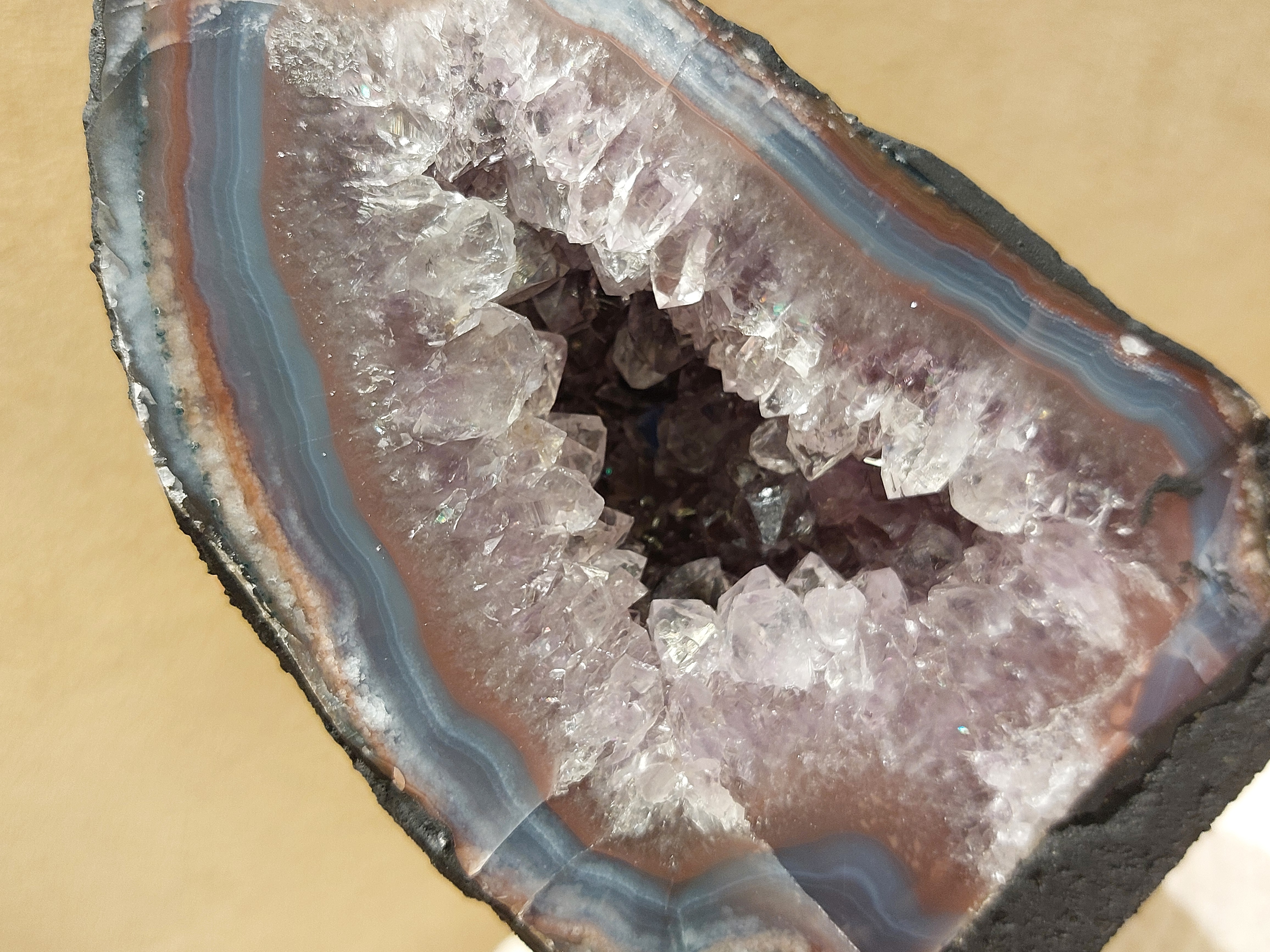 Amethist met agaat geode
