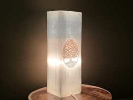Seleniet/satijnspaat lamp 25cm met Tree of life