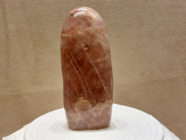 Agnitiet/hematoid kwarts sculptuur