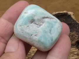 Blauwe aragoniet handsteen