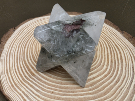 Bergkristal met insluitingen merkaba